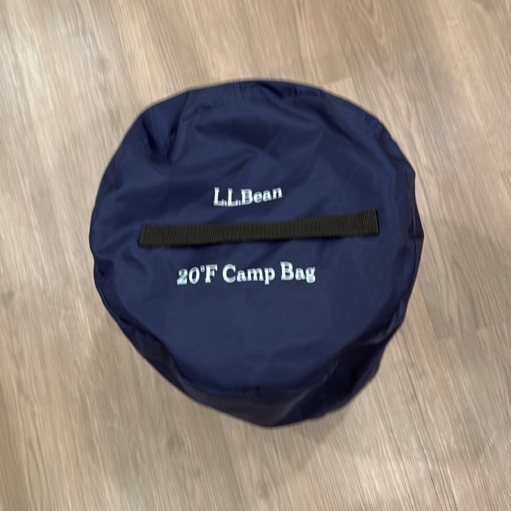 LLBean Flannel Lined Youth Sleeping Bag 20 degree EUC 67” x 30” - Picture 10 of 10